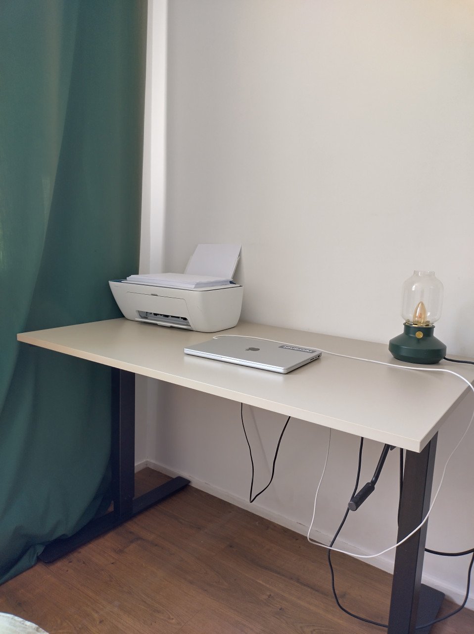 IKEA TROTTEN zit sta bureau beige antraciet 120x70cm