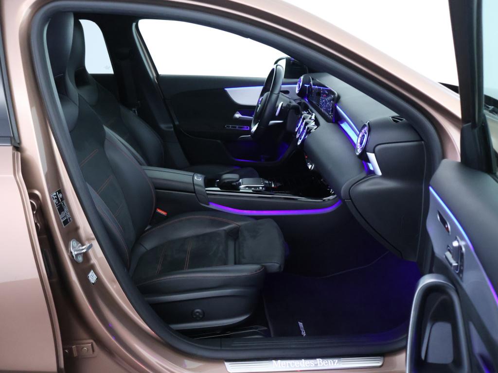 Mercedes-Benz A-Klasse 180 business solution amg | panoramadak | memory pak