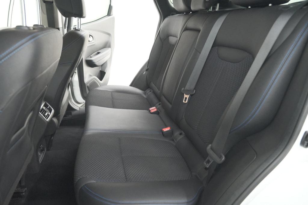 Renault Kadjar tce 140 edc limited | camera | dodehoekdetectie | apple carp