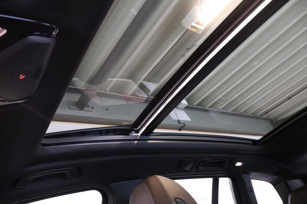 BMW X3 xdrive20i high executive nl auto, pano, trekhaak, stoelverw, led, el