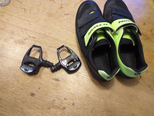 """""NIEUWE RACESCHOENEN maat 41  MET TRAPPERS""""