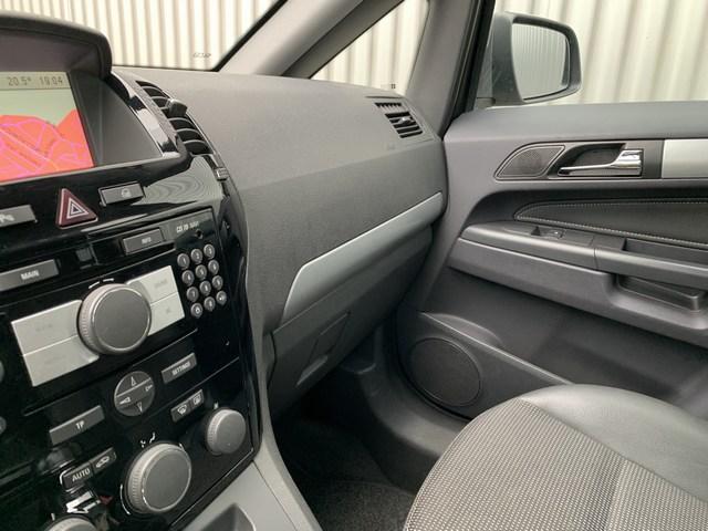 Opel Zafira 1.8 cosmo navi | pdc | cruise | climate control | trekhaak etc.