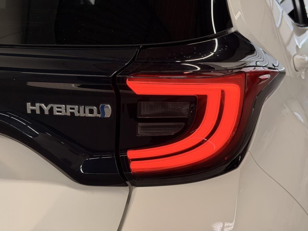 Toyota Yaris 1.5 hyb. executive| jbl| hud| pdc| adap.cruise| bsm| camera