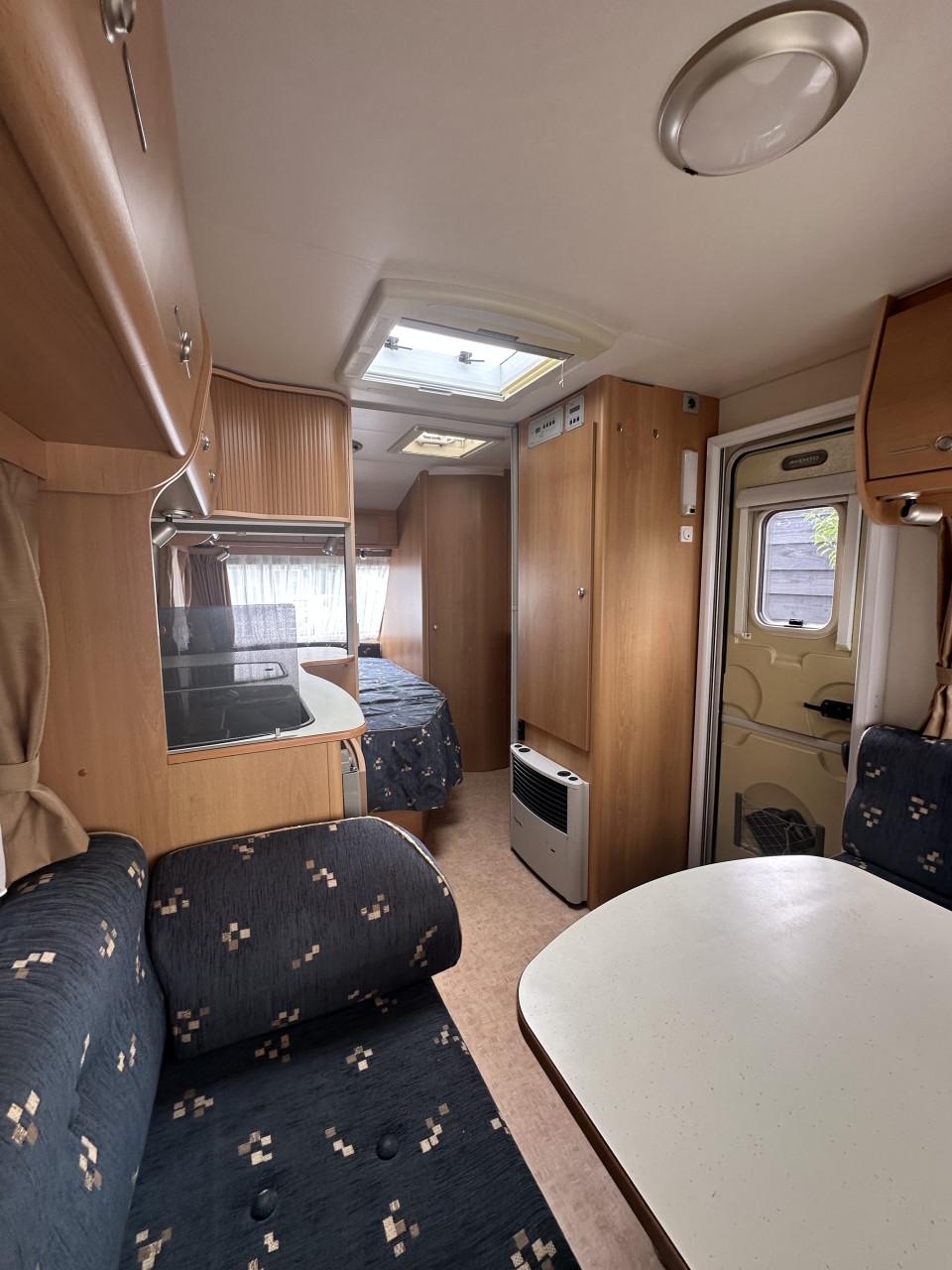 Avento 445 TF Jubilee 2004 Frans bed mover voortent