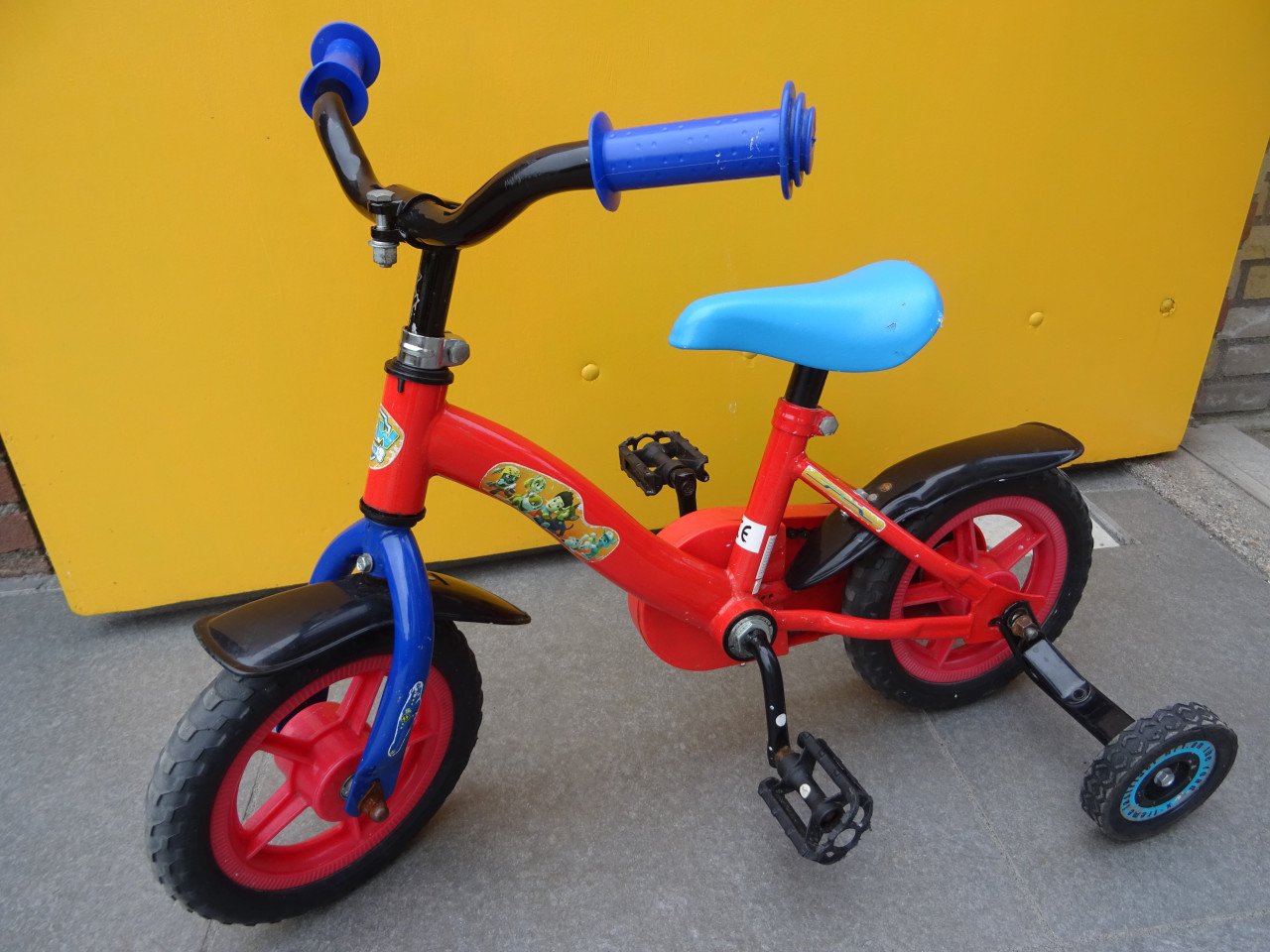 Kinderfietsje 10 inch Paw Patrol met zijwieltjes (Gereserveerd)