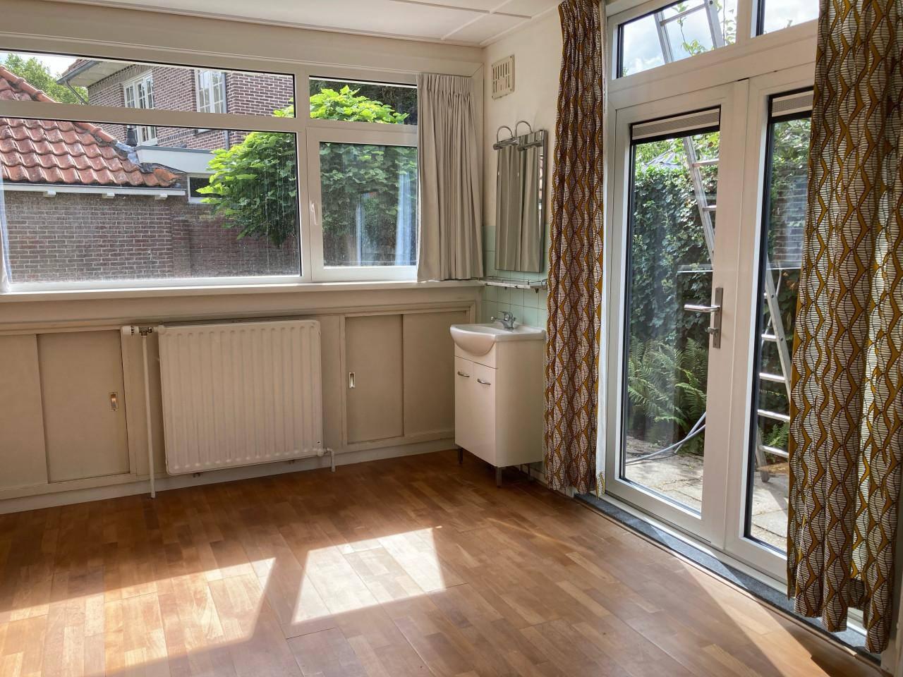 Woning, vrijstaande bungalow met gerage, tijdelijk te huur in Zierikzee