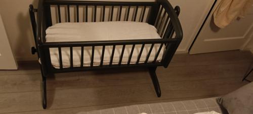 Schommel ledikantje met matras