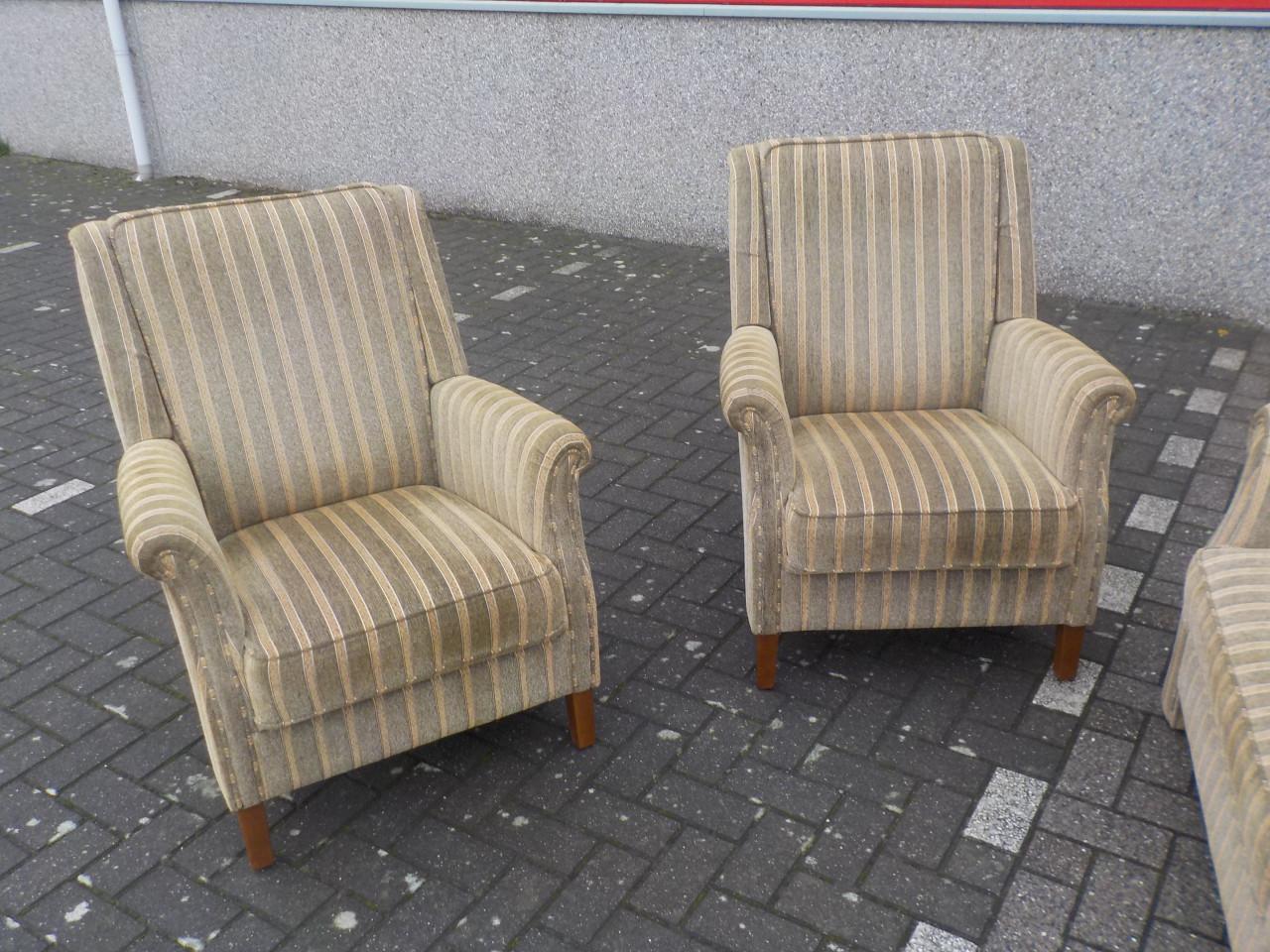 Mooie kwaliteit stoffen bankstel 3 + 1 + 1 zits in zeer goede staat