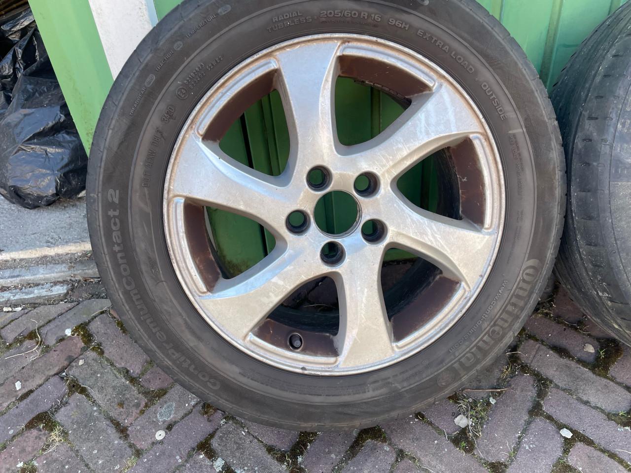 4 lichtmetalen velgen