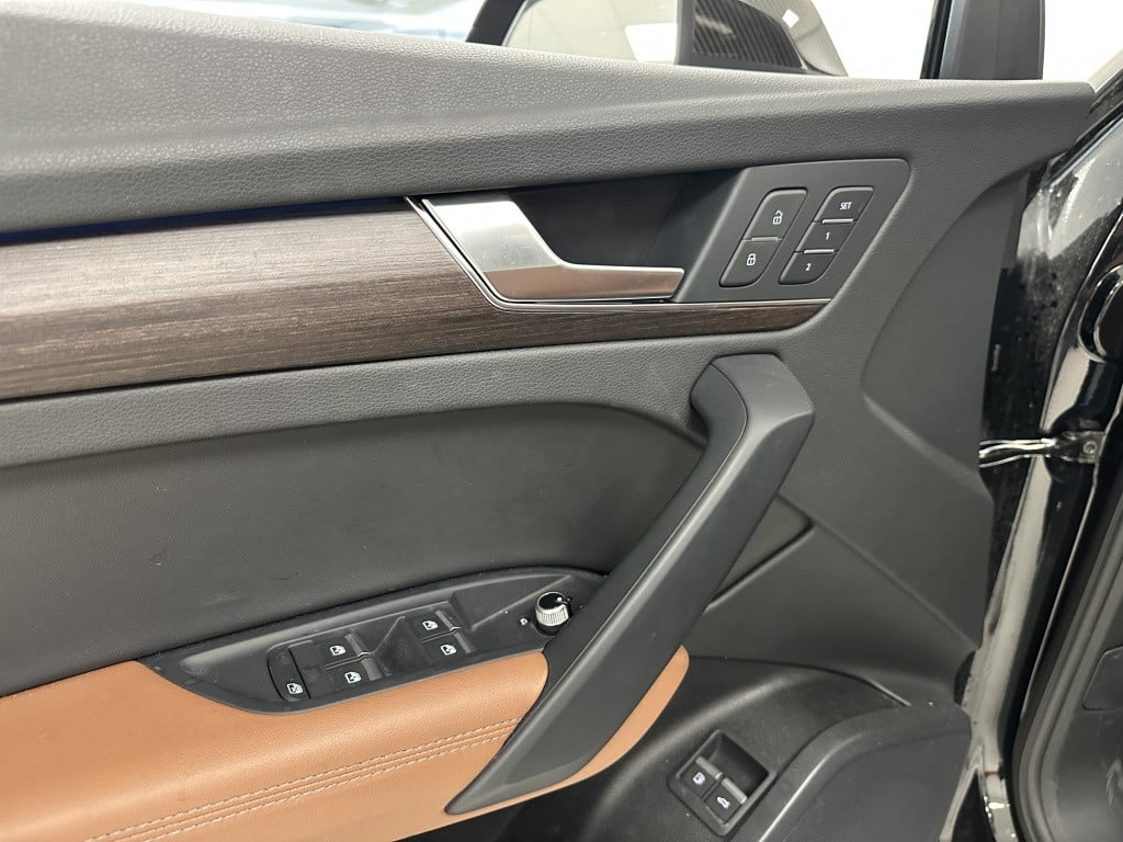 Audi Q5 50 tfsi e s edition | luchtvering | trekhaak | panoramadak |