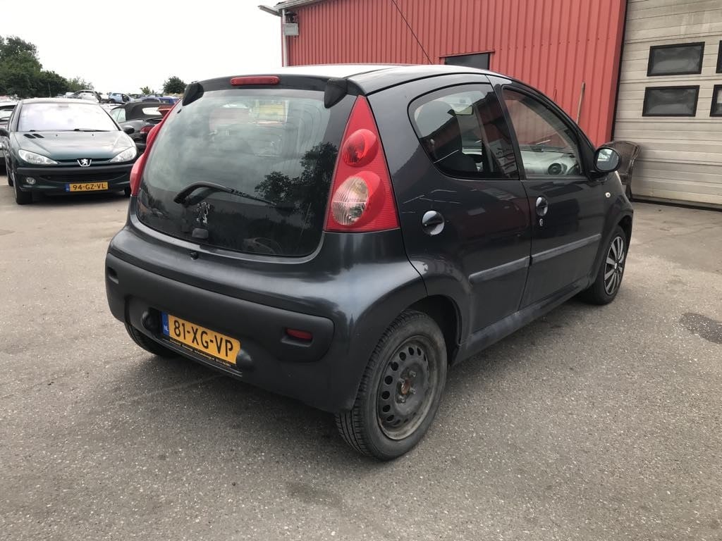 Peugeot 107 1.0-12v xs