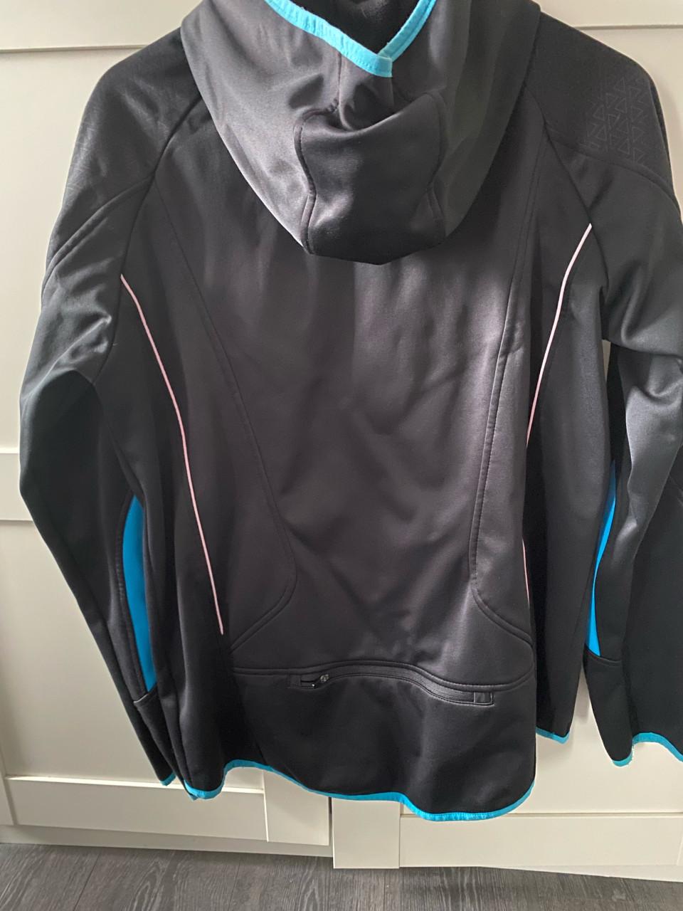 Te koop dames sportjas