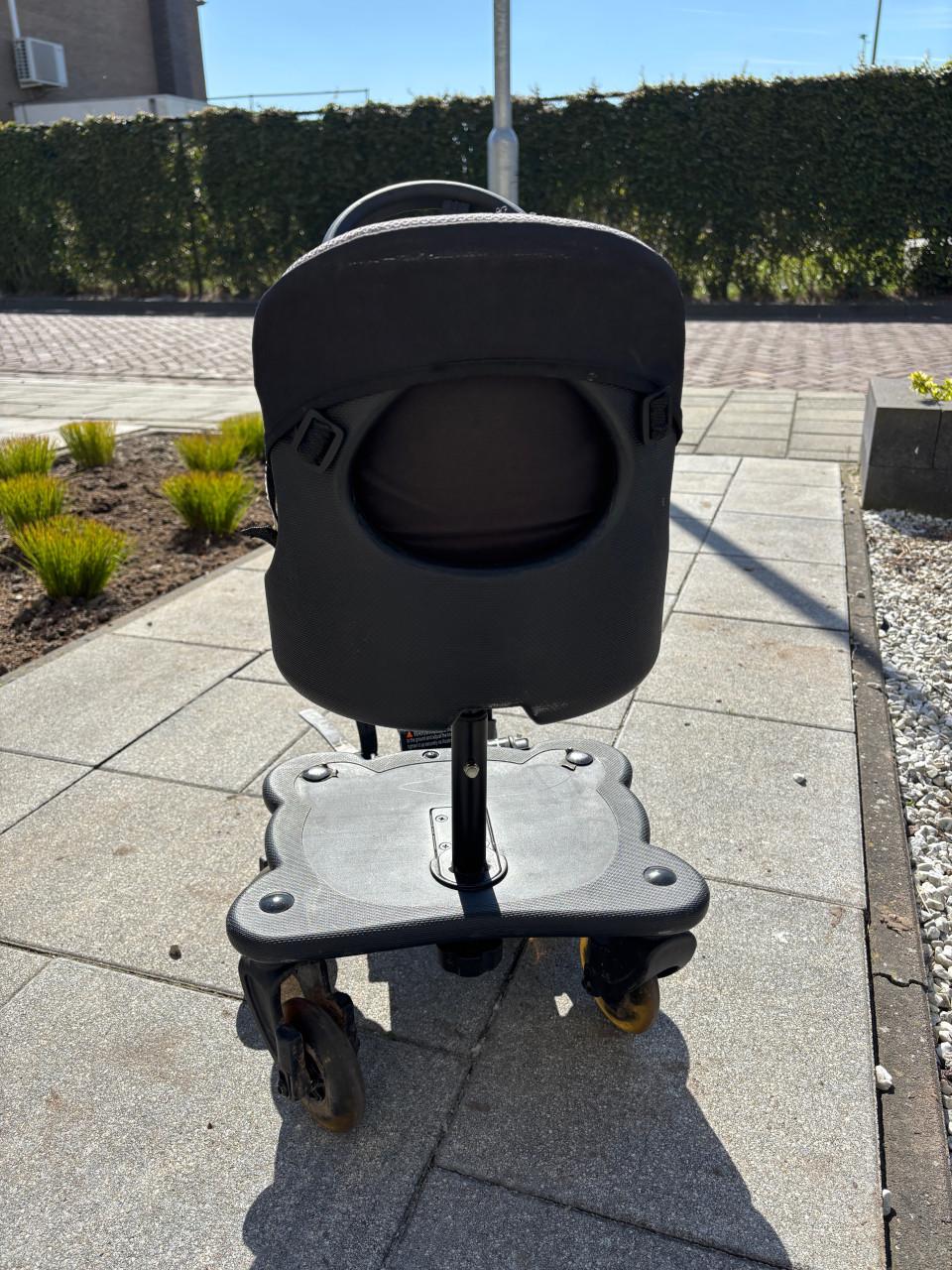 Meerijplank met zitje voor kinderwagen