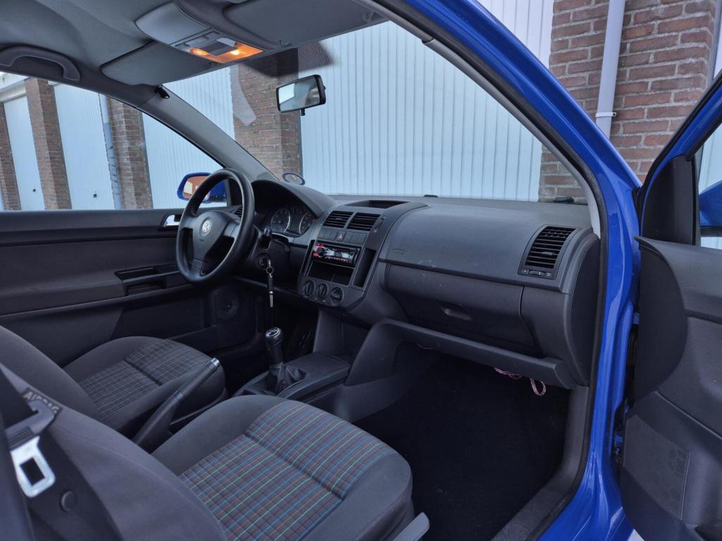 Volkswagen Polo 1.2 optive / origineel nl / airco / bluetooth