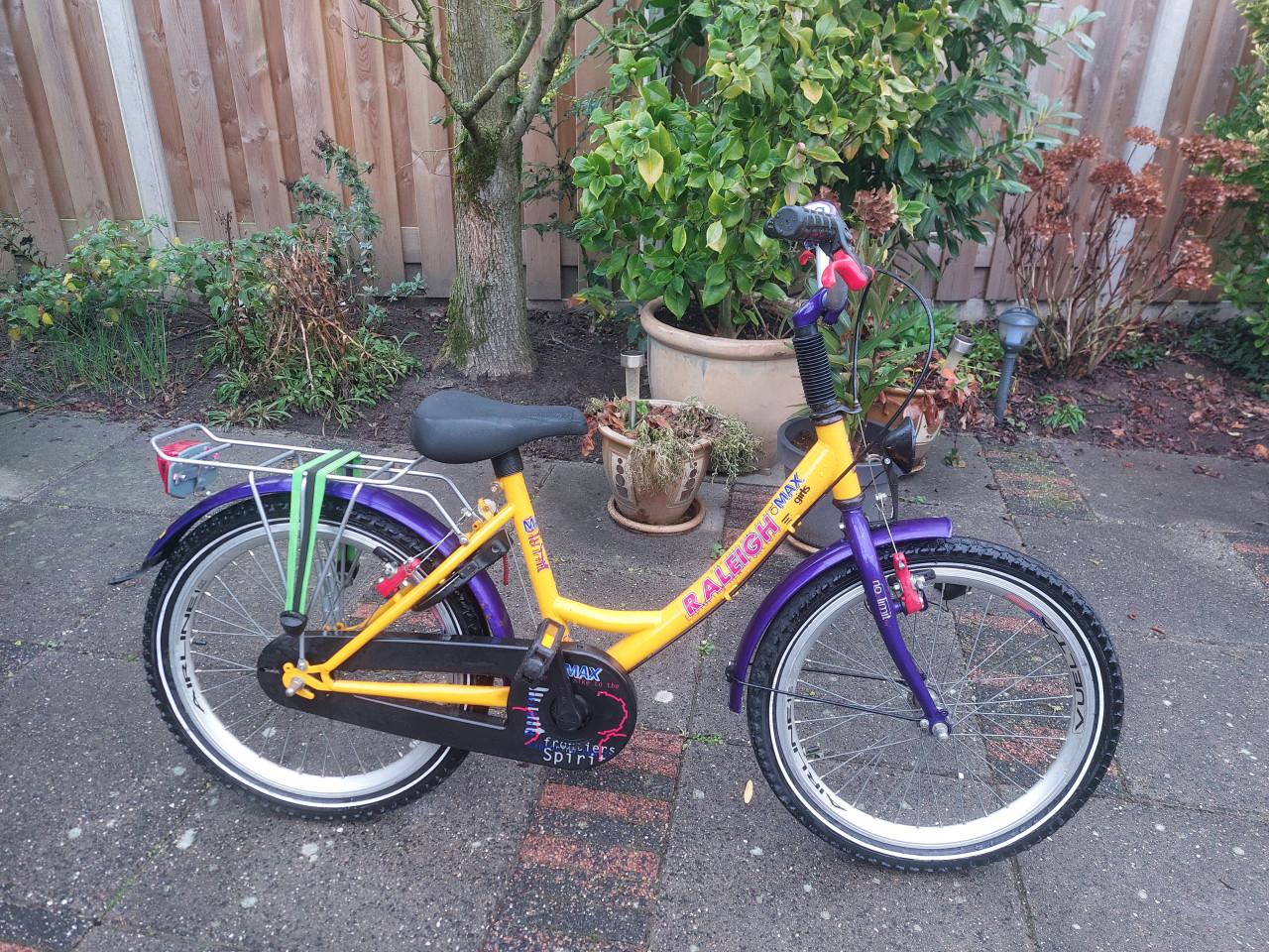 Meisjesfiets 20 inch - hele goede staat