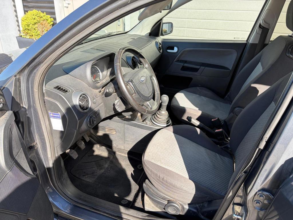 Ford Fusion 1.6-16v futura/174.000 nap/nwe koppeling/trekhaak/lichtmetaal/