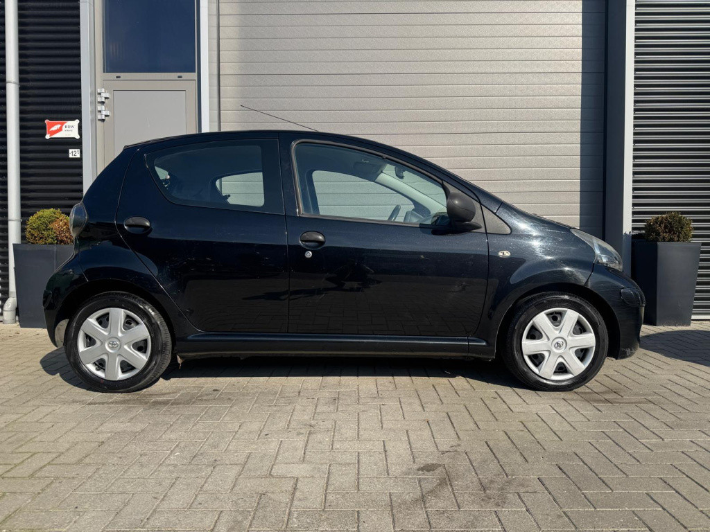Toyota Aygo 1.0-12v now/nap/apk/airco/