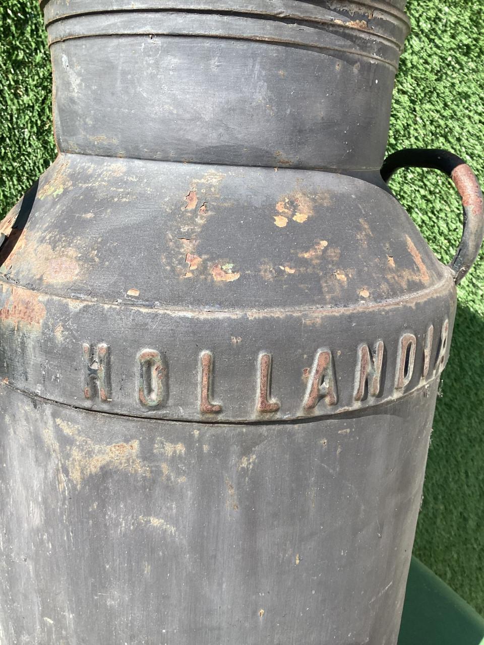 Melkbus Hollandia Goes, van de oude melkfabriek
