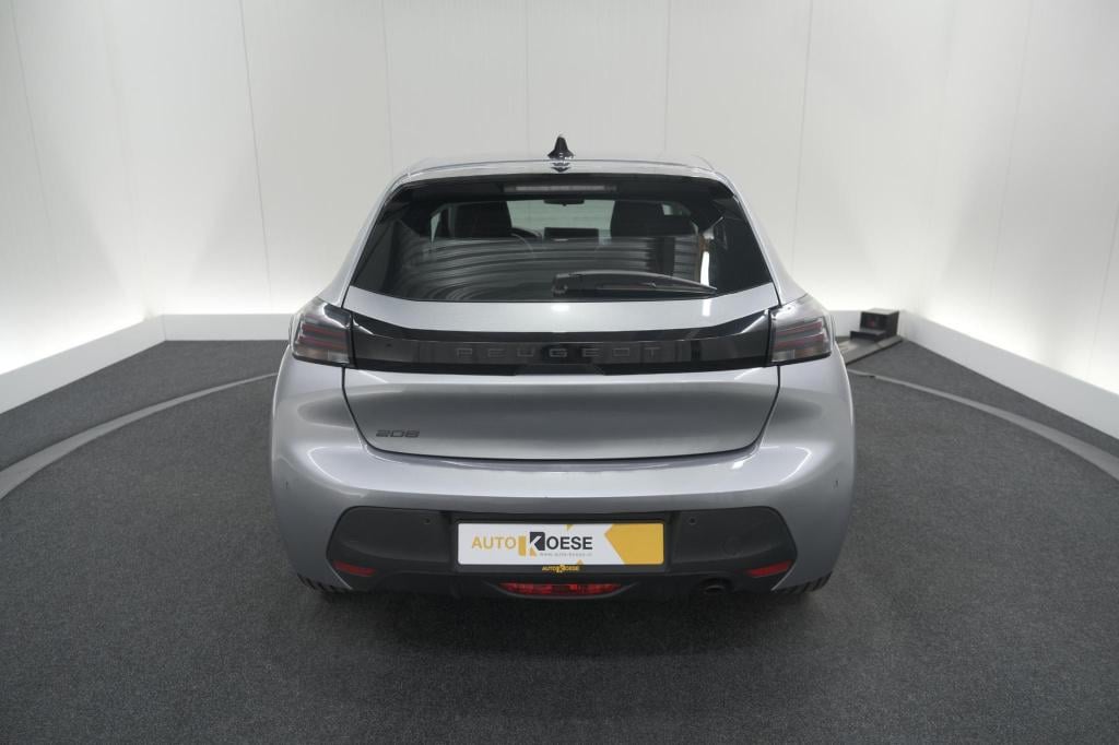 Peugeot 208 puretech 100 active | parkeersensoren | navigatie | apple carpl