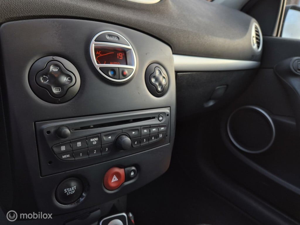 Renault Clio 1.2 tce dynamique / origineel nl / dealeronderhouden / airco /