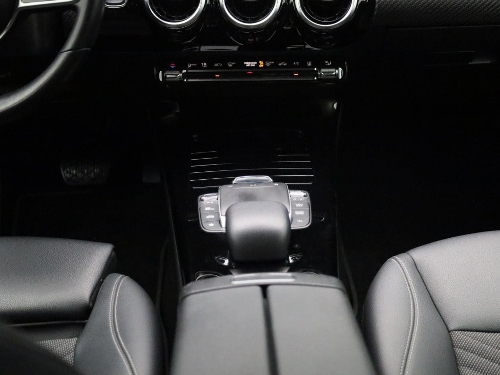 Mercedes-Benz A-Klasse 250 e | navigatie | apple carplay / android auto | c