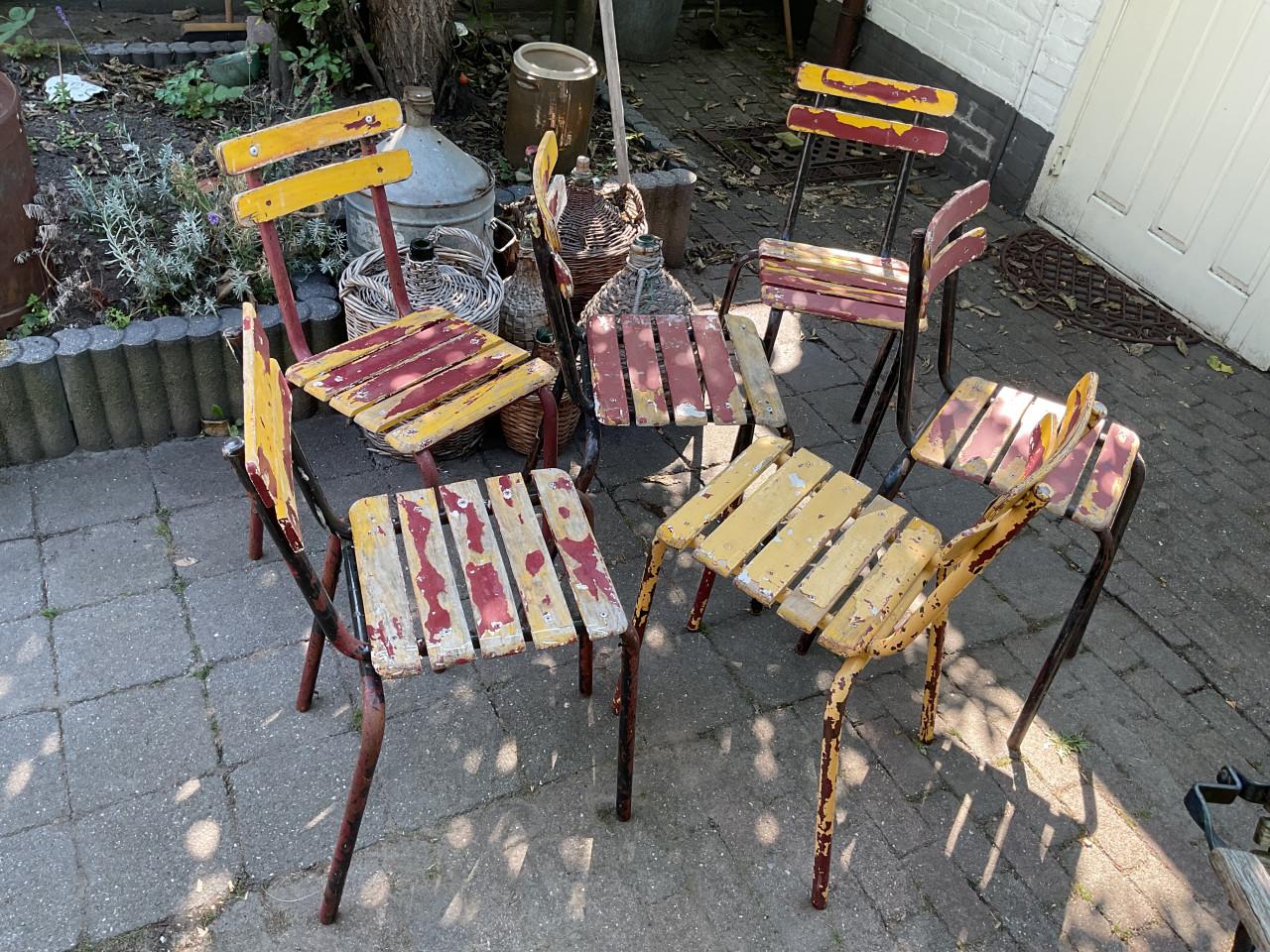 Vintage terrasstoelen uit Antwerpen