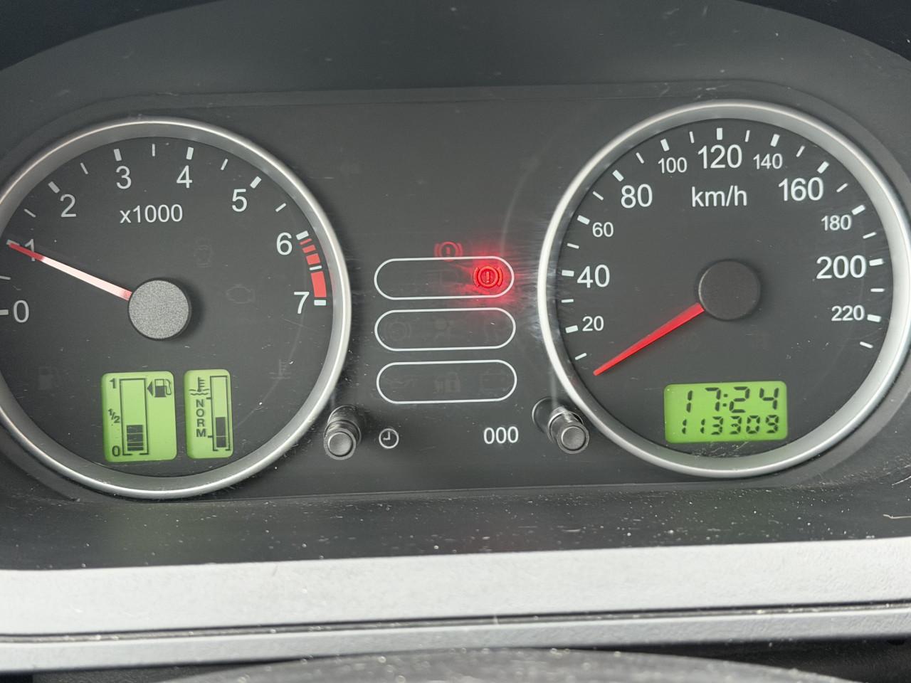 Ford Fiesta 1.3i Ambiente 5 deus ! ! !