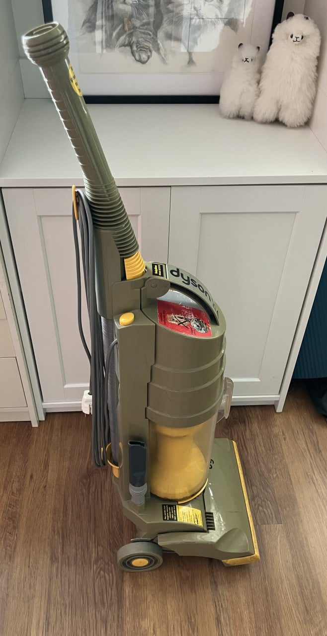 Dyson DC01 stofzuiger compleet en werkend