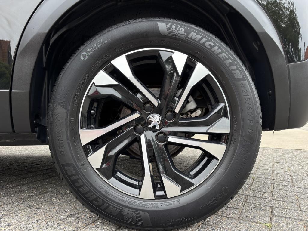 Peugeot 2008 1.2 puretech allure | keyless entry/start | adaptive cruise co