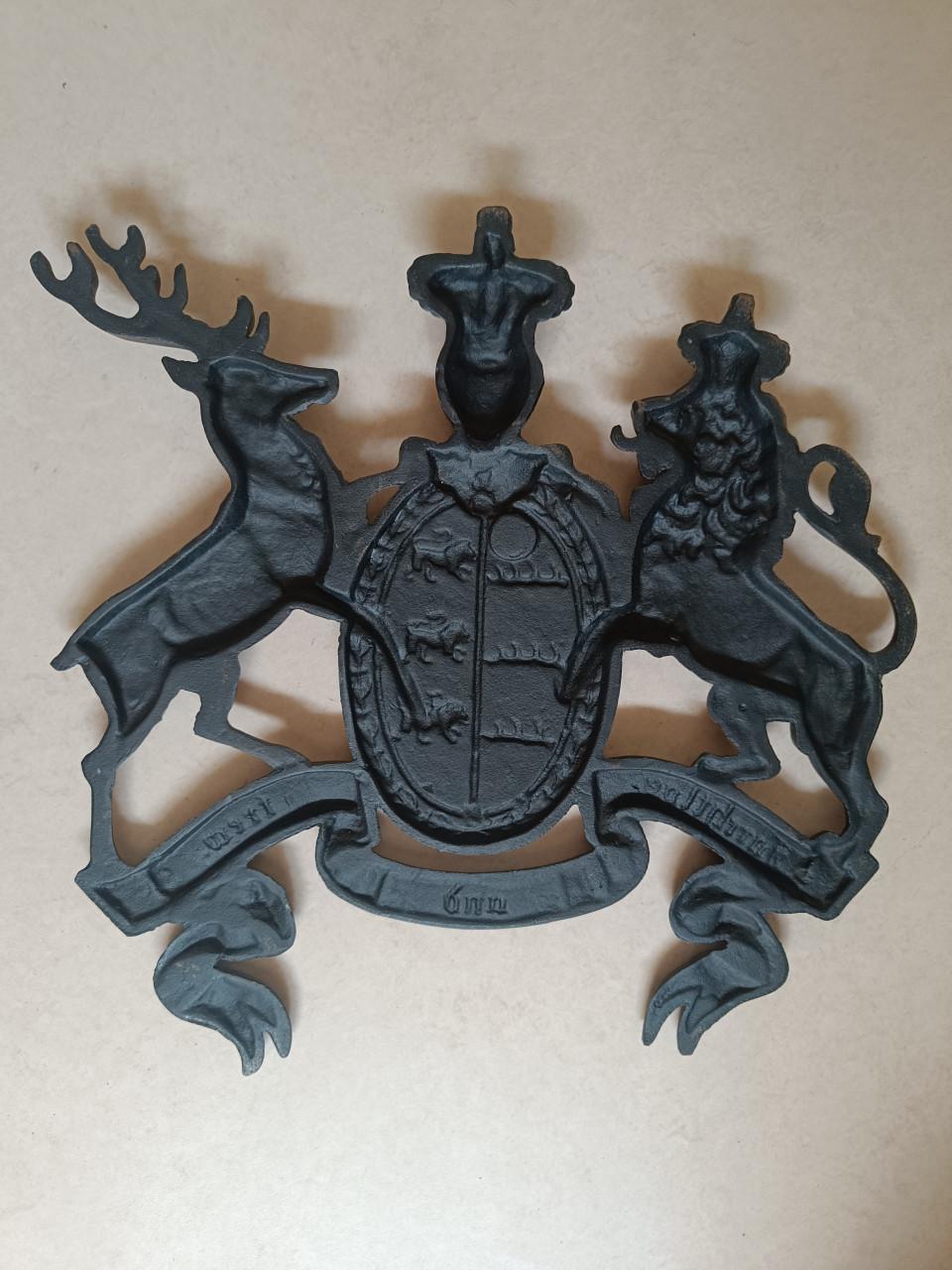 Gietijzeren ornament of wandreliëf