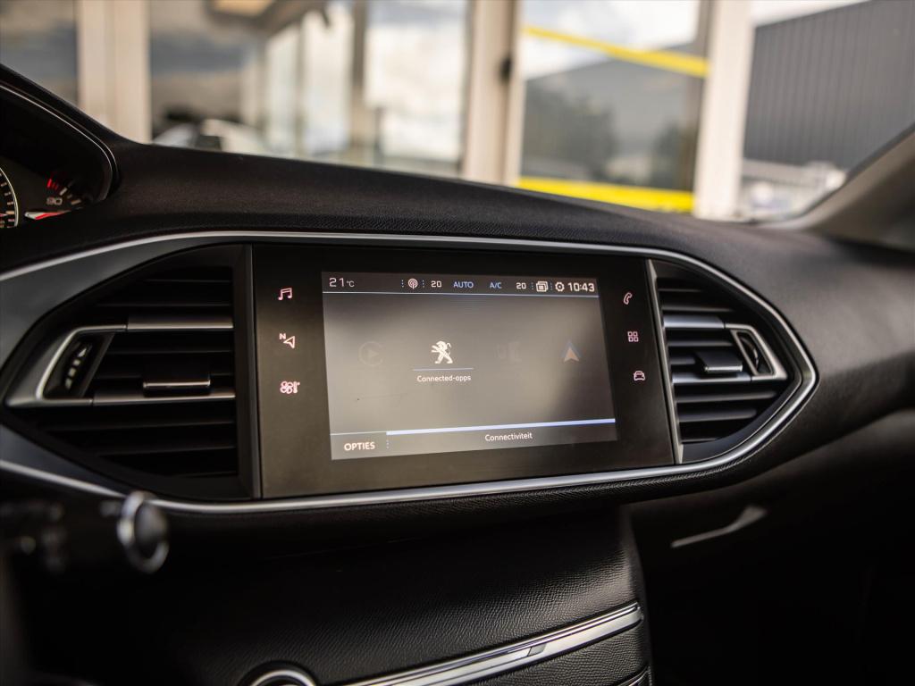 Peugeot 308 1.2 puretech 110pk blue lease premium | panoramadak | camera | 