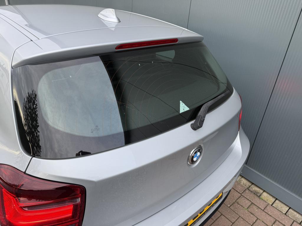 BMW 1 Serie 114i executive business+ 3-drs