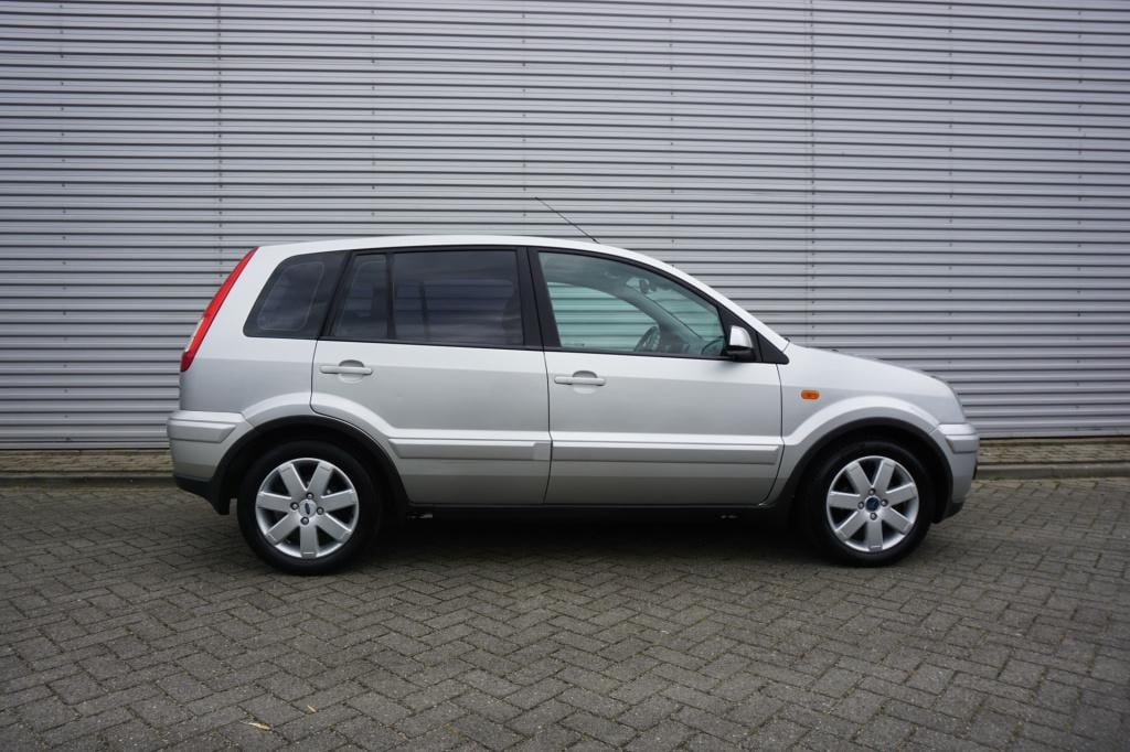 Ford Fusion 1.6-16v futura automaat - airco / navi / cruise / elektr. ramen