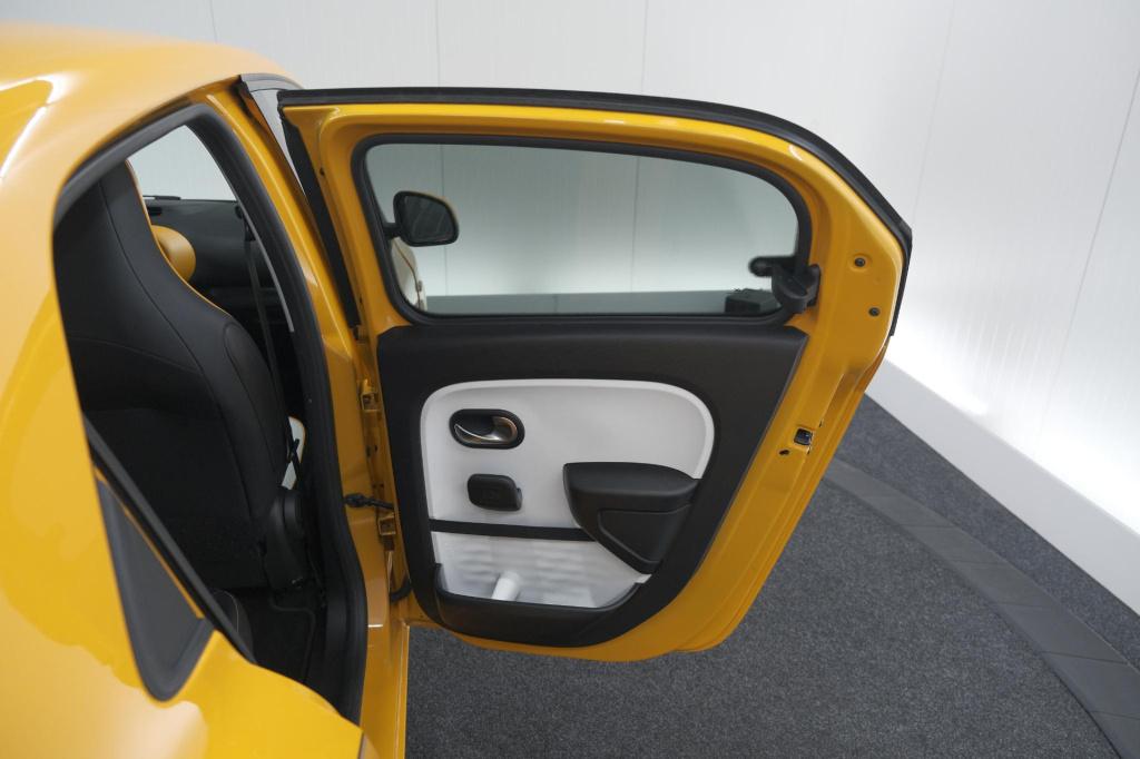 Renault Twingo 1.0 sce intens | premium | apple carplay | parkeersensoren |