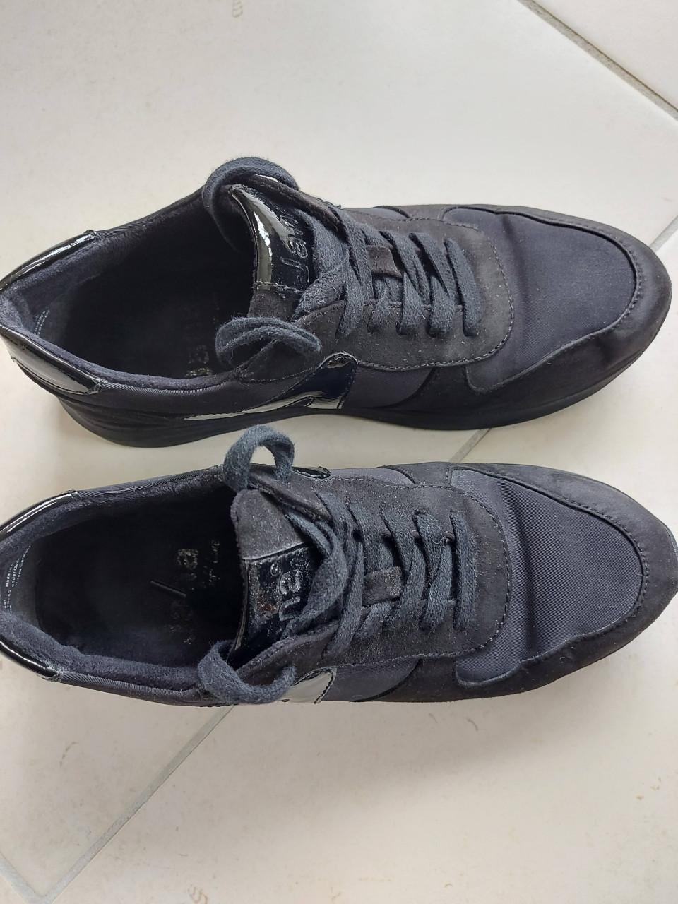 Zwarte dames sneakers mt 37