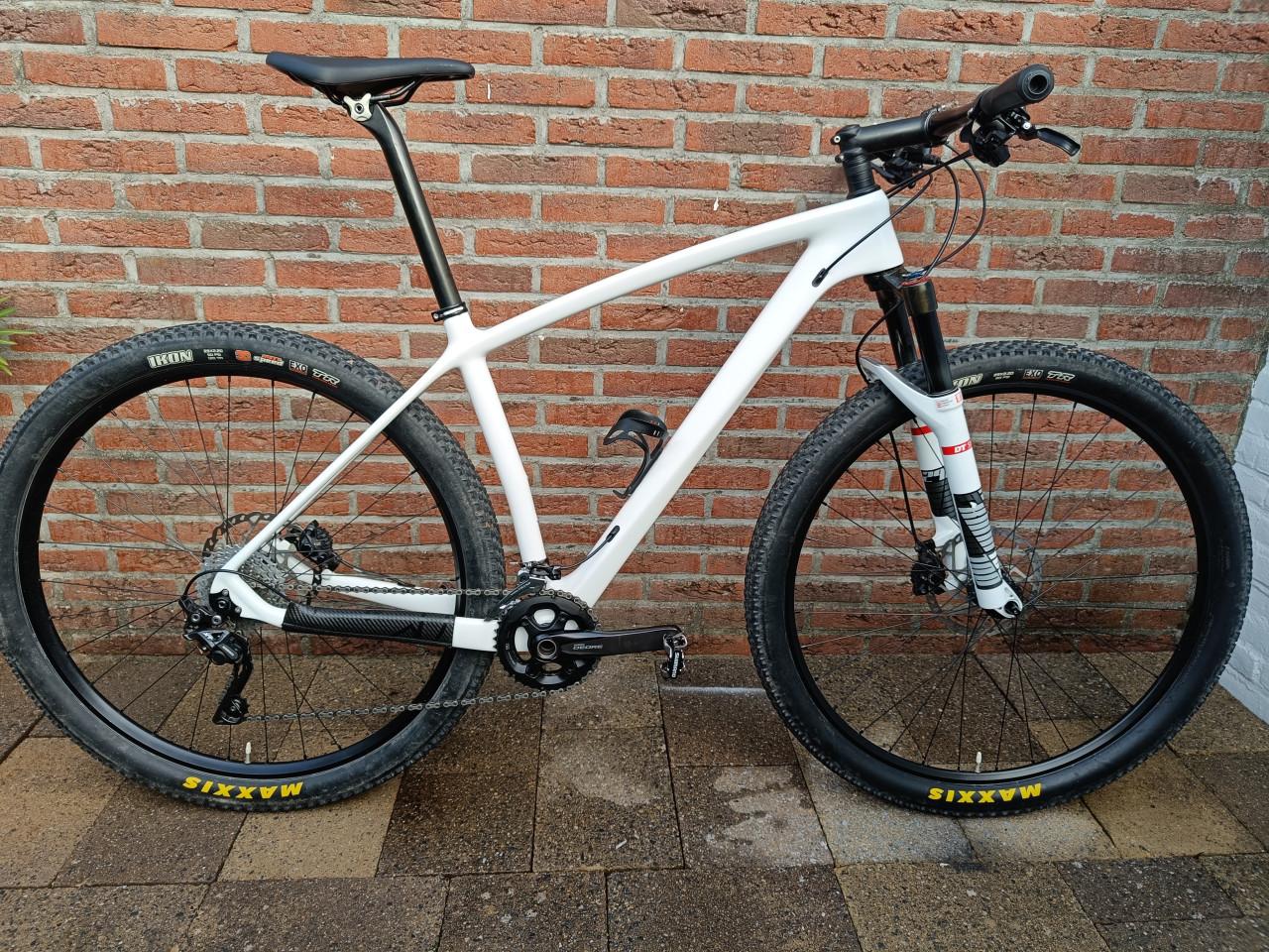 CARBON MTB