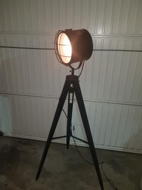 Industriële vloerlamp...