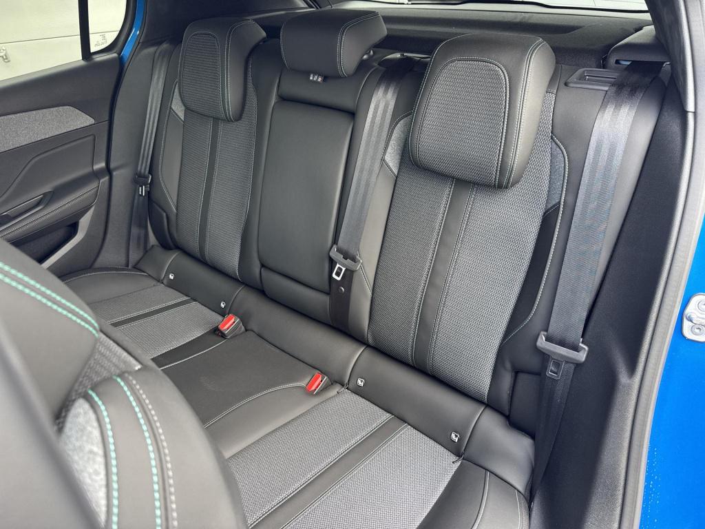 Peugeot 308 1.2 puretech allure | nieuwstaat