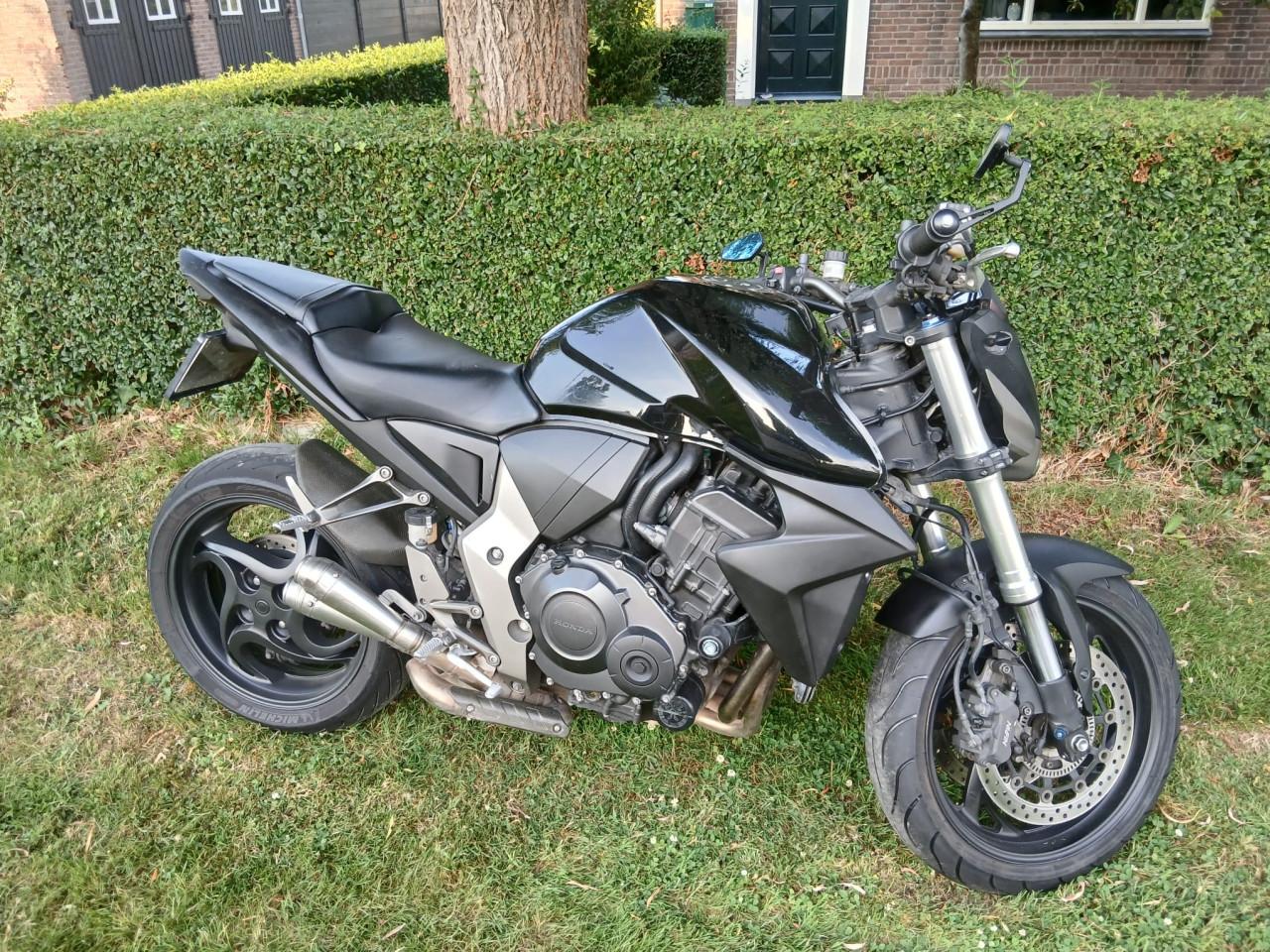 Honda CB1000R