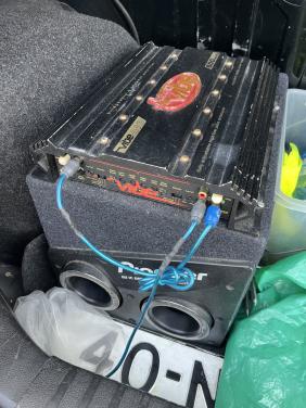 Subwoofer en versterker PIONEER 600 watt