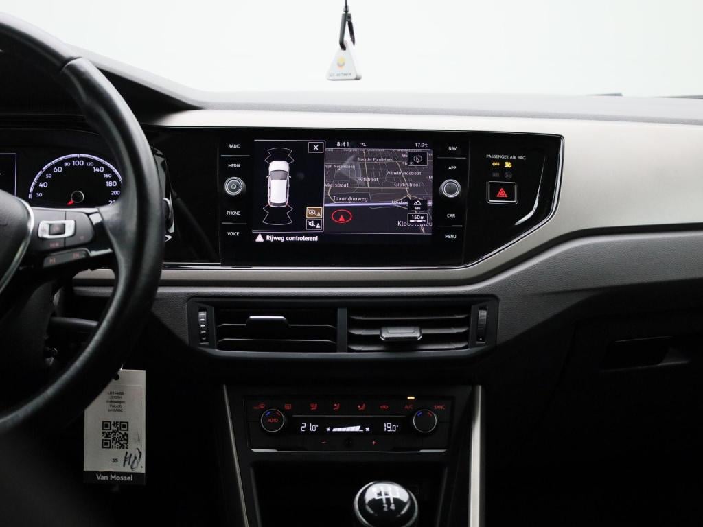 Volkswagen Polo 1.0 tsi comfortline business | parkeer sensoren | navigatie
