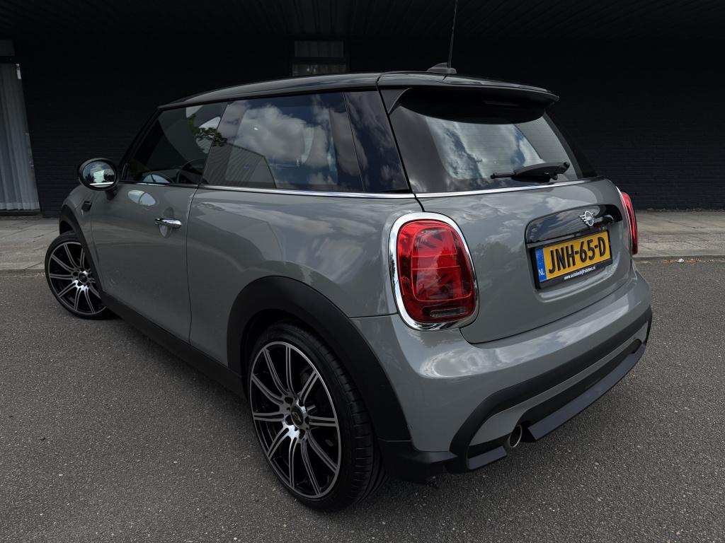 Mini Cooper 1.5 cooper business editie - facelift - automaat - half leder -