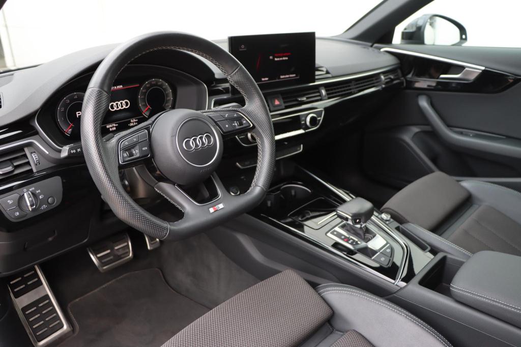 Audi A4 limousine 35 tfsi s edition competition 150pk s tronic