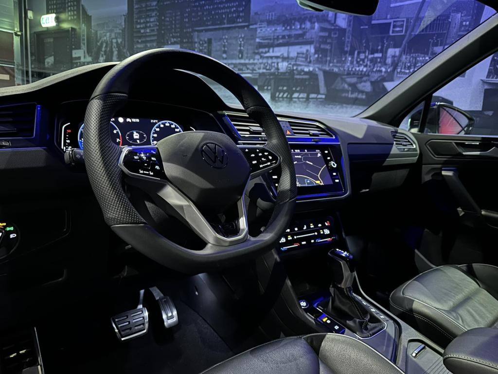 Volkswagen Tiguan 1.5 tsi r-line business+ my 2021*pano*keyless*leder*trekh