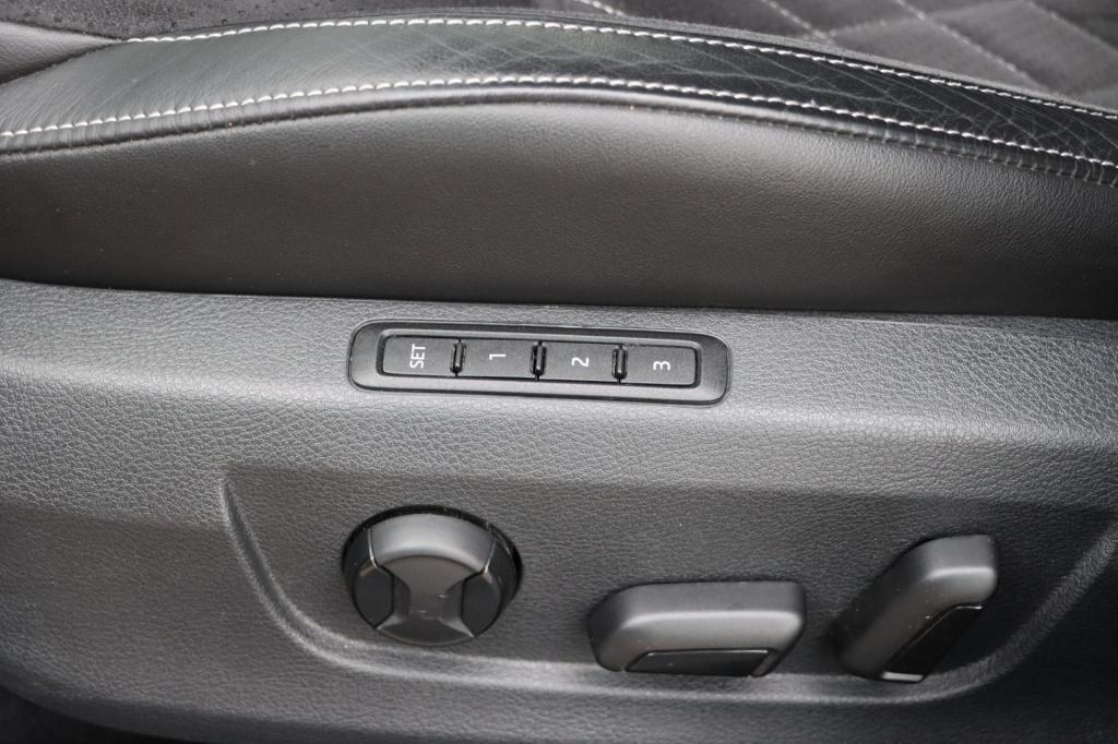 Skoda Superb combi 1.4 tsi iv sportline business 218pk dsg6