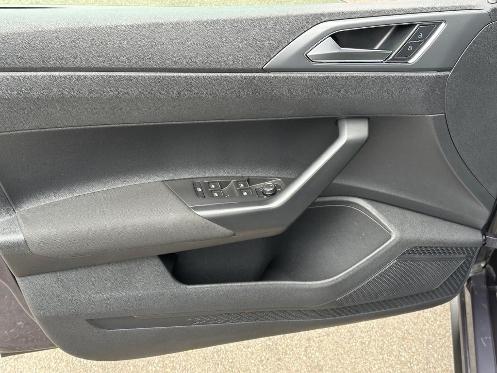 Volkswagen Polo 1.0 tsi dsg r-line 110pk | adapt. cruise | iq light | 17 in