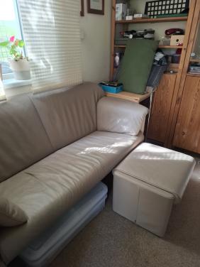 2 1/2 zit, leder, met hocker