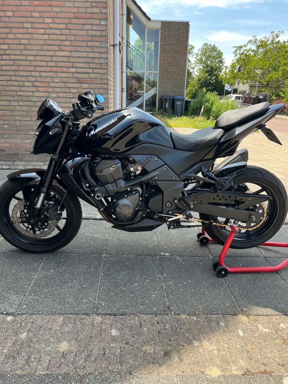 Kawasaki z750 black