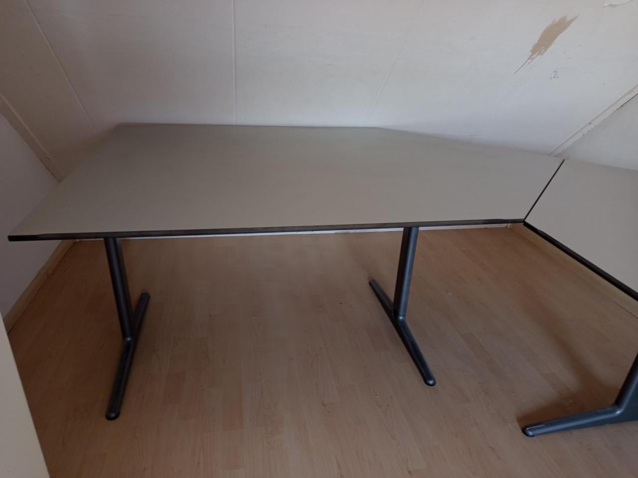 Ahrend Bureau hoektafels afmetingen in afbeeldingen