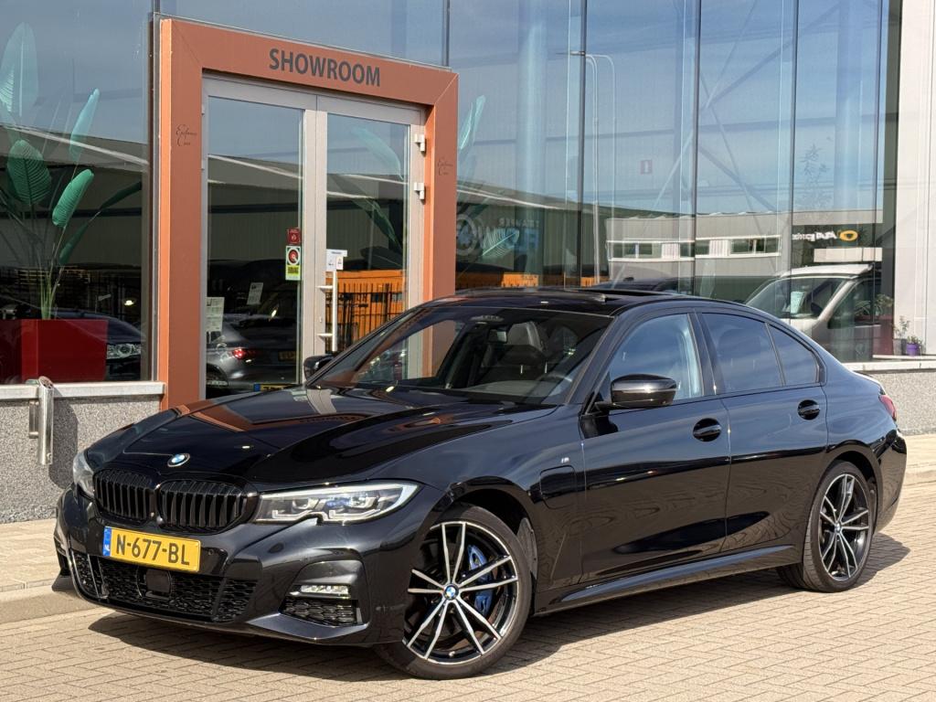 BMW 3-serie 330e m-sport | 360 | pano | leder | acc | stoelverwarming | app